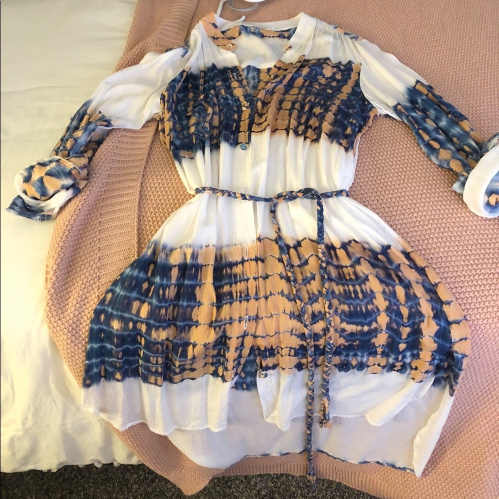 LE salty label dress